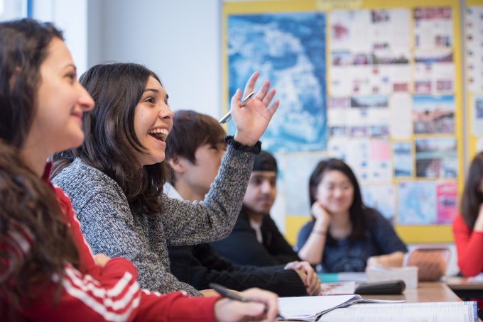 8 best English courses in Spain: top schools for students